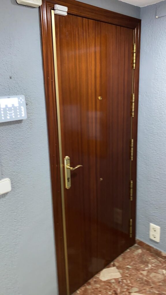 Apertura de puertas Malpartida