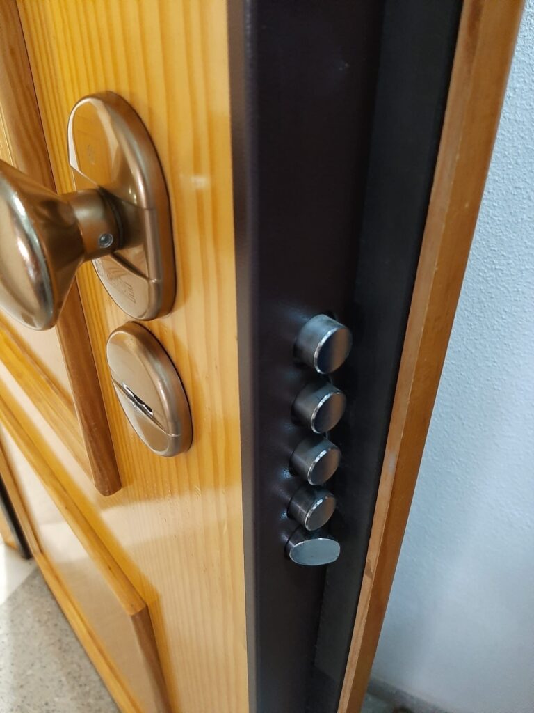 Apertura de puertas Pelayos de la Presa