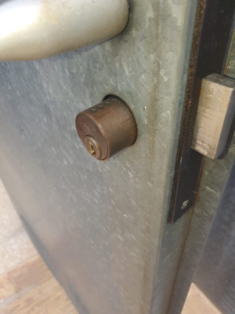 Cambio de cerraduras El Ajo